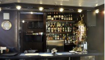 Sailing yacht RUNNING ON WAVES -  Bar